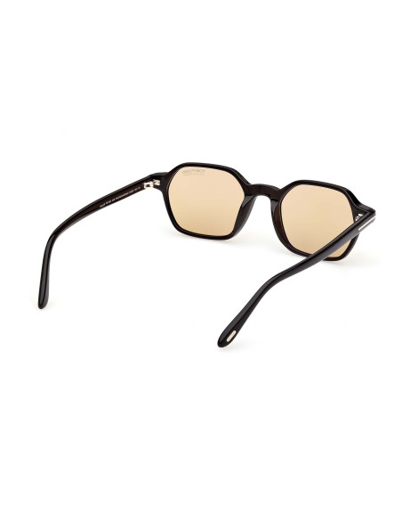 Occhiali da sole Tom Ford FT1301 01e disponibili online da Ottica Ricci