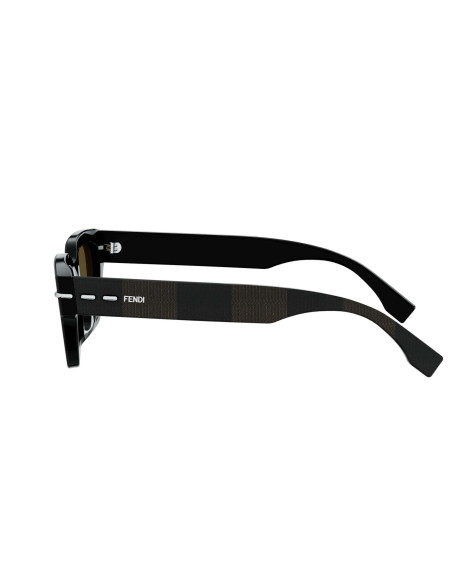 Occhiali sole Fendi FE40191I 50e online da Ottica Ricci