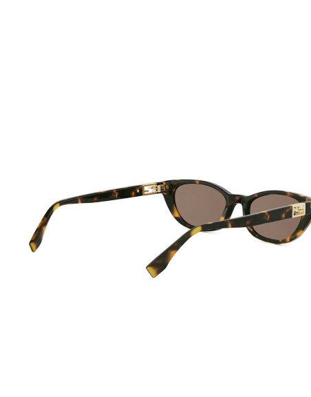 Occhiali da sole Fendi FE40224I 56e disponibili online da Ottica Ricci